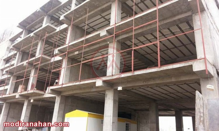اجرای وال پست با اسکلت بتنی