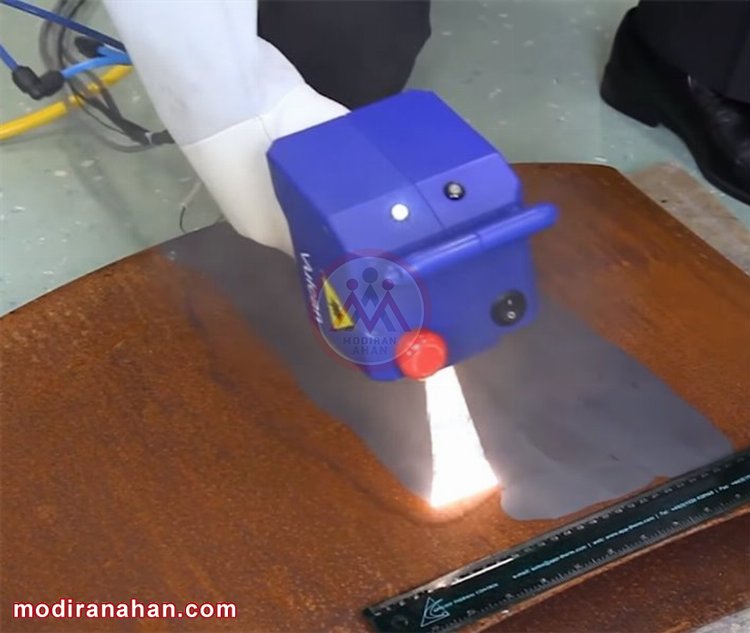 زنگ زدایی آهن با لیزر