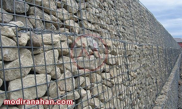 توری گابیون، نوعی توری بافته شده با مفتول گالوانیزه می باشد.