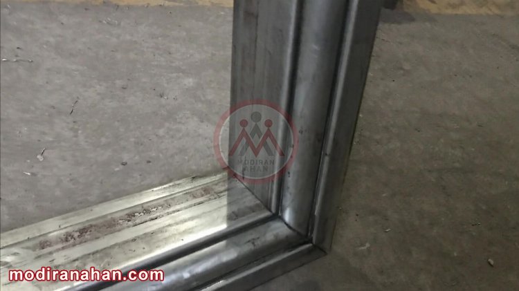 نمونه ای از چهارچوب فلزی